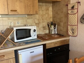 Microwave, oven