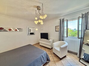 4 chambres, Wi-Fi gratuit, draps fournis