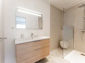 Hair dryer - 125m² Villa with Heated Pool, 3 Bedrooms, Terrace in La Flotte (La Flotte)