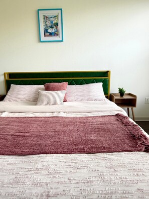 3 bedrooms, WiFi, bed sheets