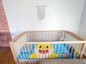 5 bedrooms, iron/ironing board, free WiFi, bed sheets - Ferien_Haus & Groß Grundstück in Bad Elster (Bad Elster)