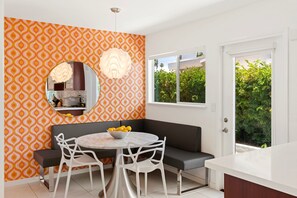 Dining - Luxe Hollwood Regency in Indian Canyons (Palm Springs)