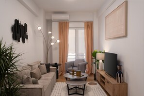 Unclassified image, 2 of 27, button