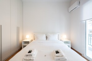 2 chambres, fer et planche à repasser, Wi-Fi gratuit, draps fournis
