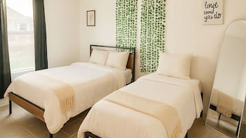 2 habitaciones, escritorio, wifi gratis y ropa de cama