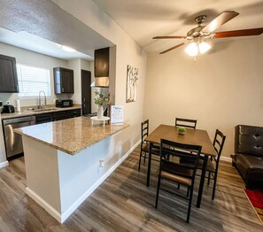 Dining - Perfect for Group! 2BR, 2BA with Pool! (CORP CHRISTI)