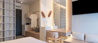 Olenia Suites
