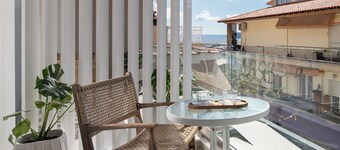 Olenia Suites