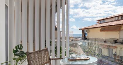 Olenia Suites