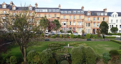 The Hutchinson Apartments