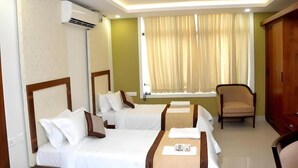 Ảnh chưa phân loại, 3 trong số 12 ảnh, nút
