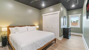 4 soveværelser, skrivebord, strygejern/strygebræt, gratis Wi-Fi