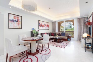Comfort Apartment, Garden View | Living area - Samaya Holiday Homes-The Palm 1B Suite  (Dubai)