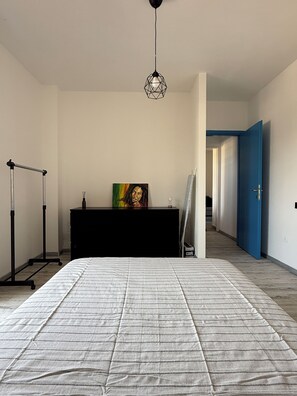 1 Schlafzimmer, Bügeleisen/Bügelbrett, kostenloses WLAN, Bettwäsche