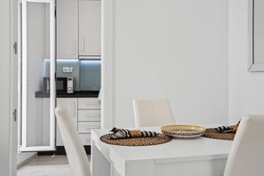 Dining - Modern Retreat in the heart of Mijas Pueblo (Mijas)
