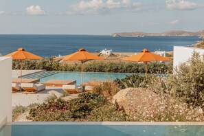 Deluxe Suite, Balcony, Sea View | In-room safe, laptop workspace, blackout curtains, soundproofing - Aelo Mykonos hotel (Mykonos)