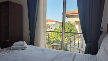 Deluxe Double Room, Balcony, City View | Balcony