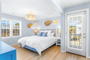 4 bedrooms, iron/ironing board, Internet, bed sheets