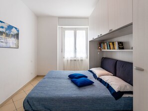 2 bedrooms, travel crib, free WiFi - Nice apartment for 4 people with A/C, WIFI, TV, balcony and pets allowed (Loano)