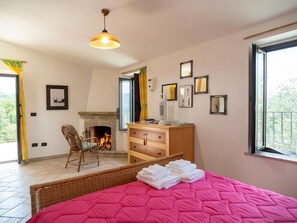 2 Schlafzimmer, Reisekinderbett, kostenloses WLAN