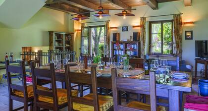 Ca Seppe 10&2 by Marche Holiday Villas