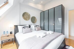 1 chambre, fer et planche à repasser, Wi-Fi gratuit, draps fournis
