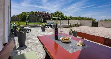 Lara Holiday Home Sum