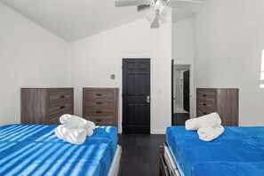 3 chambres, fer et planche à repasser, Wi-Fi, literie fournie