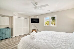 2 habitaciones, tabla de planchar con plancha, wifi y ropa de cama 