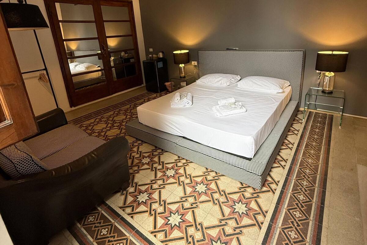 Classic Double or Twin Room | WiFi (free)