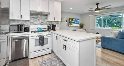 Seabreeze 1BR | Walk to Sand, Pet Friendly, Parking + Fire Pit Access