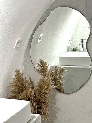 Standard Apartment | Bathroom