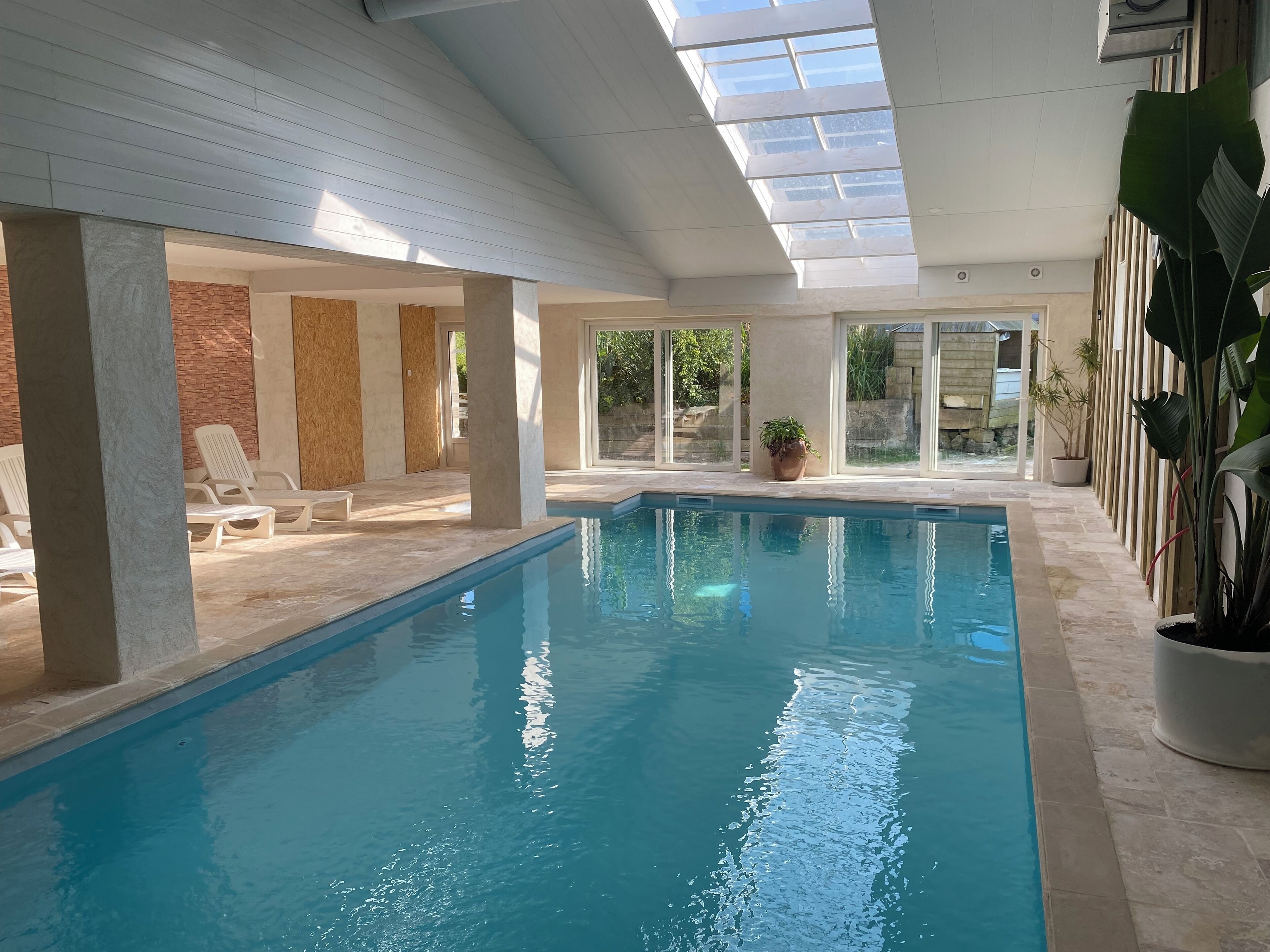Piscine couverte, piscine chauffée