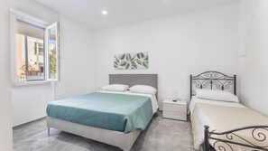 Apartment | 1 bedroom - Sole Apartment 1 - Central Marina With Modern Furnishings (Ugento)