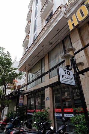 Front of property - TQ Helios Hotel & Apartment (Hai Phong)