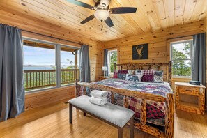 3 chambres, fer et planche à repasser, Wi-Fi gratuit, draps fournis