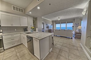 Interior - **Gulf Crest 17th Floor Haven- W/ Beach Service* (Panama City Beach)