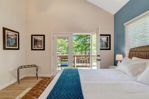 3 bedrooms, free WiFi, bed sheets - The Greatest Cove, Man! | Spectacular Panoramic Playground (Henrico)