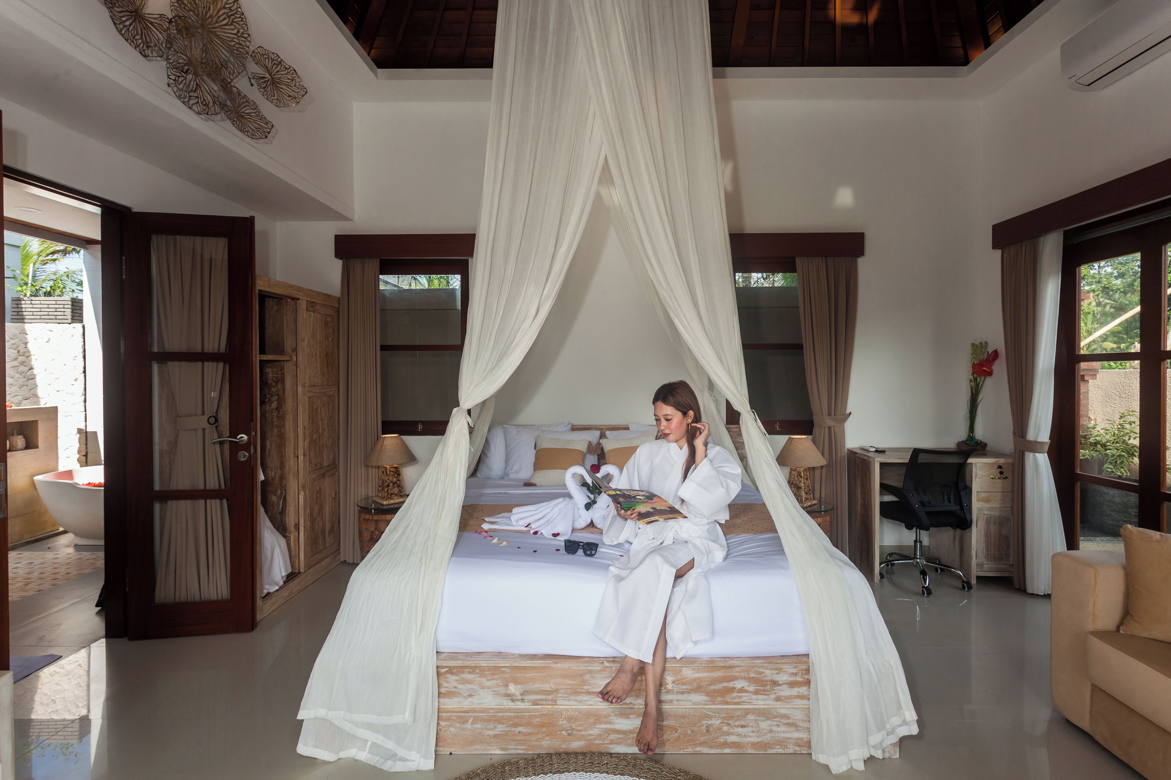 Deluxe Villa, 1 King Bed, Private Pool, Garden View | In-room safe, iron/ironing board, free WiFi