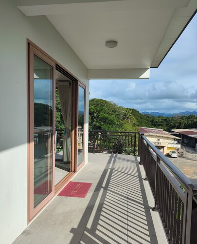3-bedroom apartment in lovely Nadi with AC, WiFi
