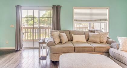 1 Mi to Beach: Family Condo in North Myrtle Beach!