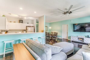 Apartment (3 Bedrooms) | Front of property