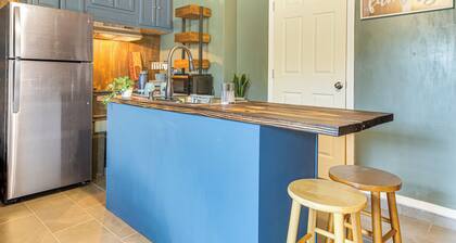 Near Historic Battlefield Trail: Studio w/ Patio!