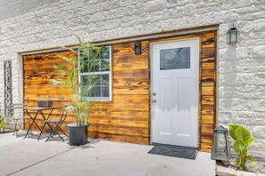 Apartment (0 Bedroom) | Interior - Near Historic Battlefield Trail: Studio w/ Patio! (Brownsville)