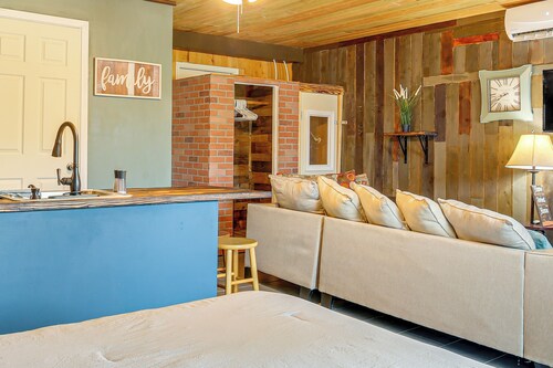 Near Historic Battlefield Trail: Studio w/ Patio!