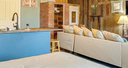 Near Historic Battlefield Trail: Studio w/ Patio!