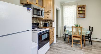 Walk to Pier & Ocean: Apt in Old Orchard Beach!