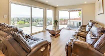 7 Mi to Dtwn San Jose: City-view Family Getaway