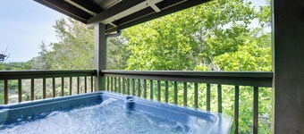 Smokies Cabin on Douglas Lake w/ Resort Pool