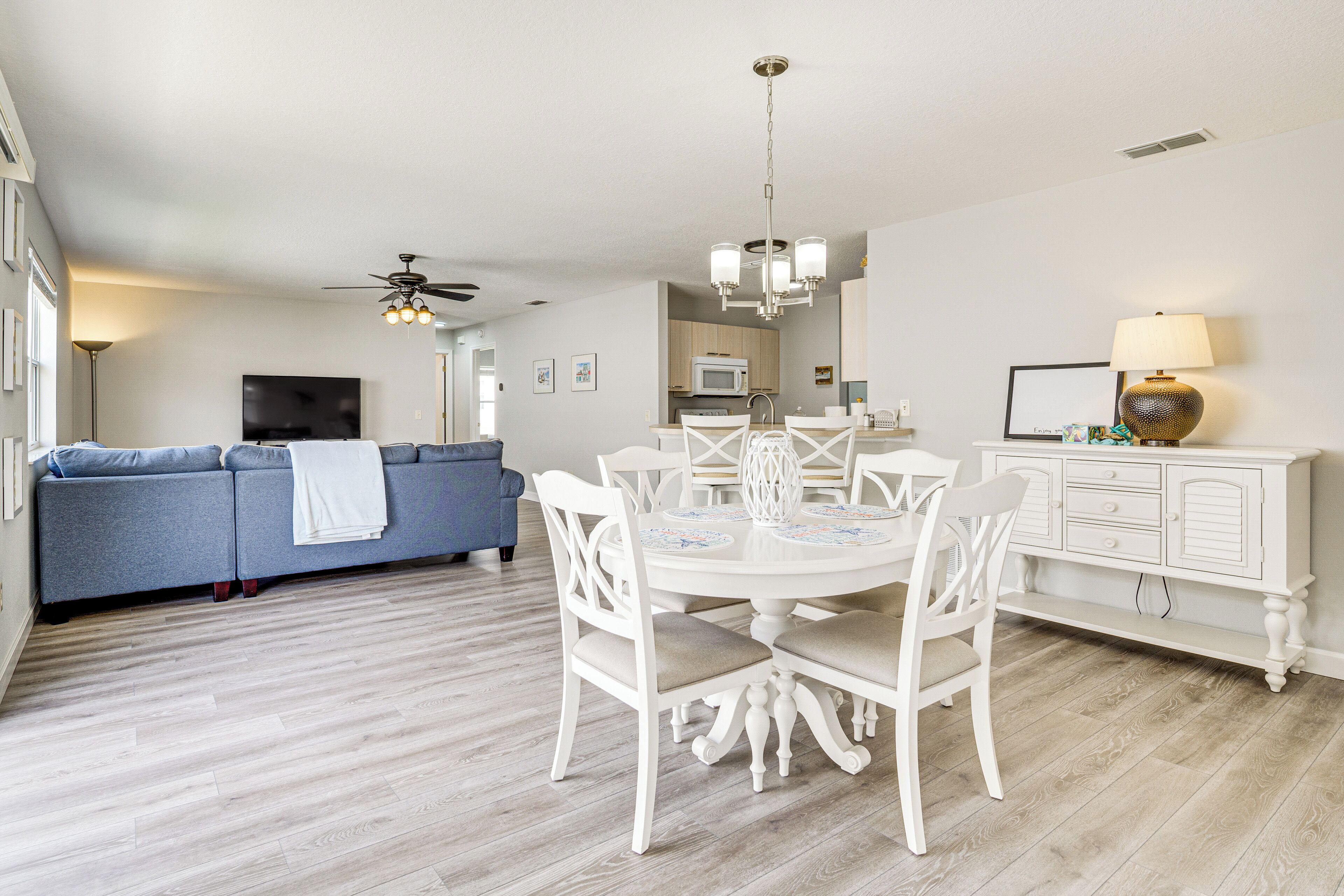 House (2 Bedrooms) | Interior